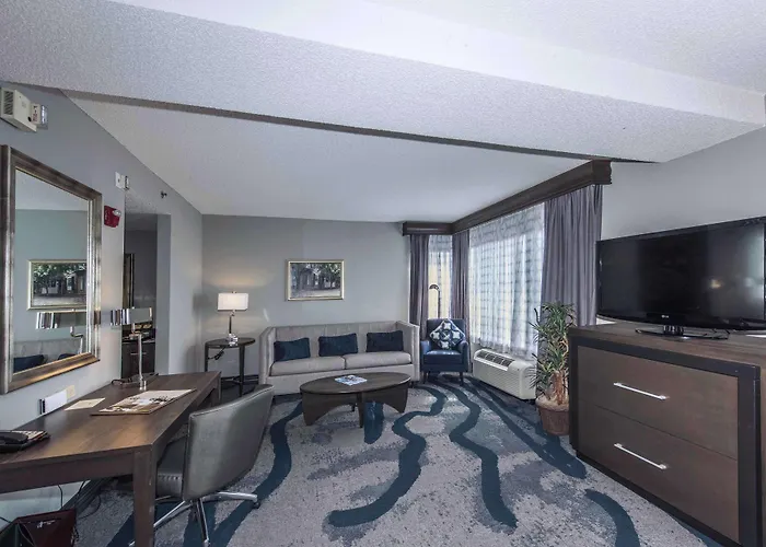 Doubletree By Hilton - Convention Center
