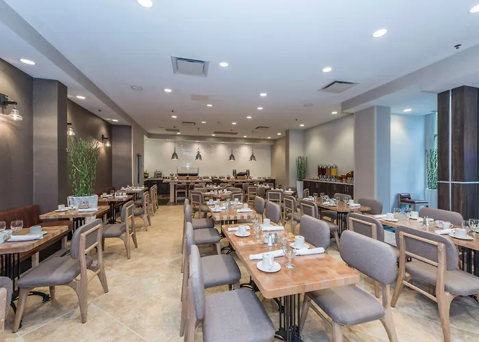 Hotel Doubletree By Hilton - Convention Center 4*