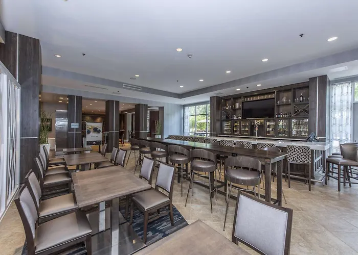 Hotel Doubletree By Hilton - Convention Center North Charleston