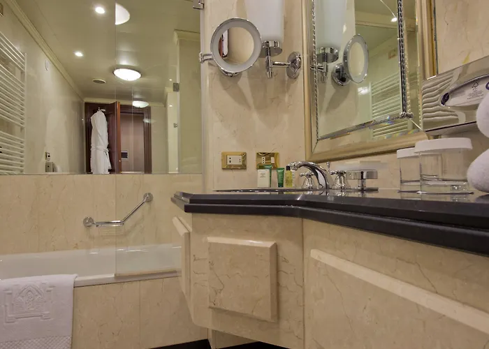 Doubletree By Hilton - Convention Center 4*