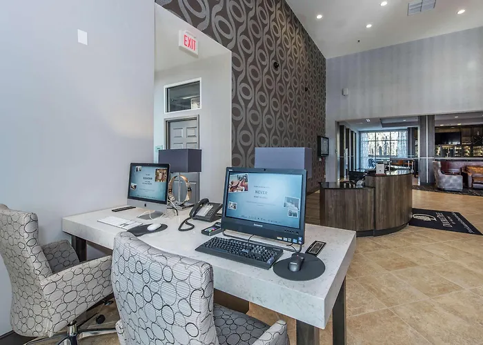 Doubletree By Hilton - Convention Center